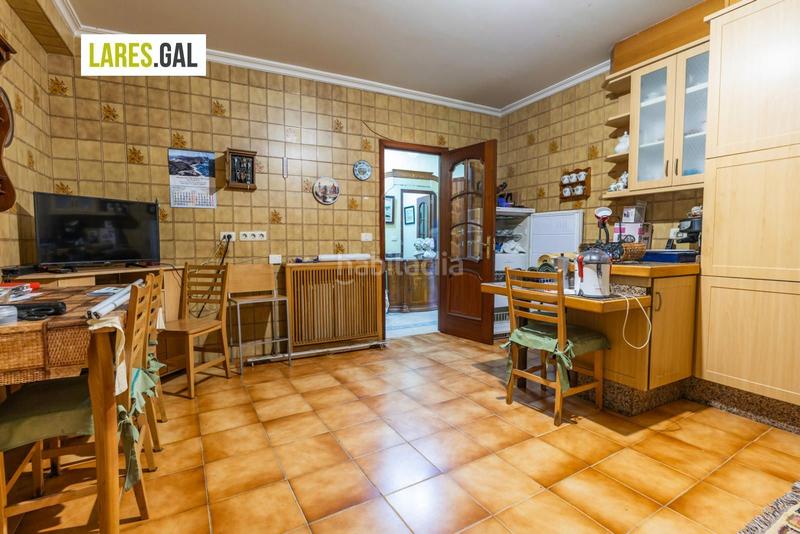 Foto 7ecfbacd-91d4-4b3b-9986-11267d580f9f. Piso amplísima vivienda en el centro en Cangas pueblo Cangas