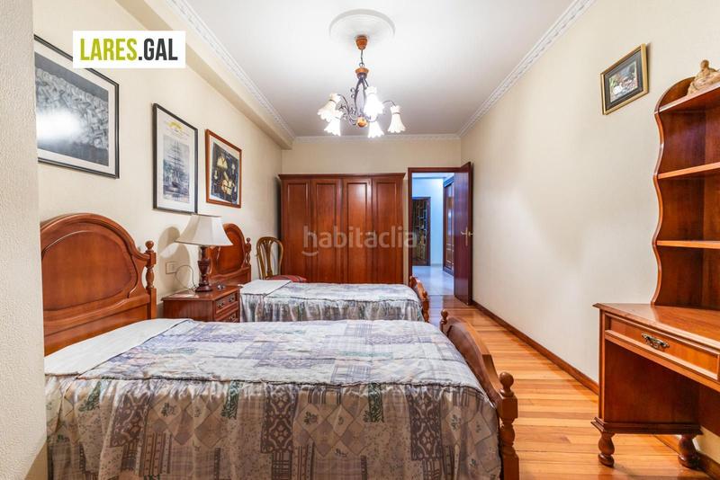 Foto a8dd1607-c053-42f7-9930-3b5b20ef1f1f. Piso amplísima vivienda en el centro en Cangas pueblo Cangas