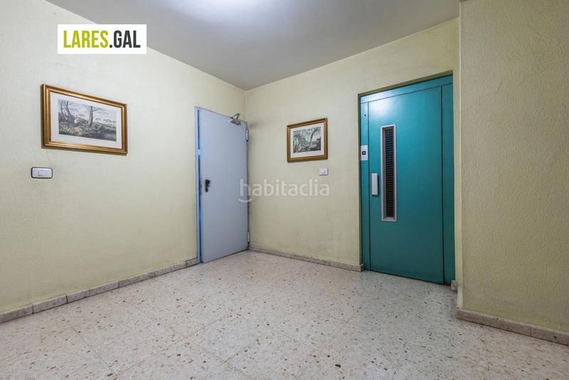Foto b8a79cf0-f6ed-40b8-9068-9304e0fcc13f. Piso amplísima vivienda en el centro en Cangas pueblo Cangas