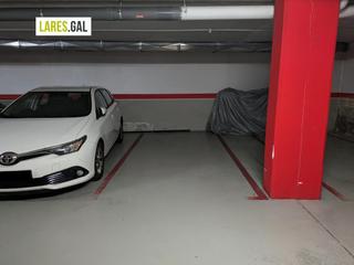 Miete Autoparkplatz  Avenida xosé maría castroviejo. Plaza de garaje en alquiler