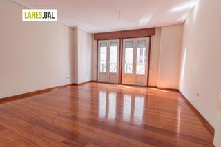 Pis  Rúa antonio soage jalda. Piso a la venta en el centro de cangas