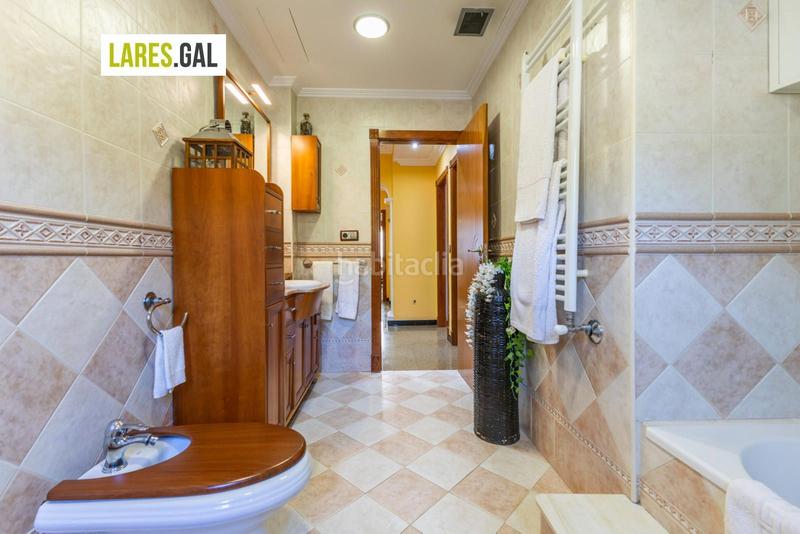 Foto 408b5e6e-f5ac-4896-ae08-13ce6f735f69. Chalet con riscaldamento piscina in Moaña