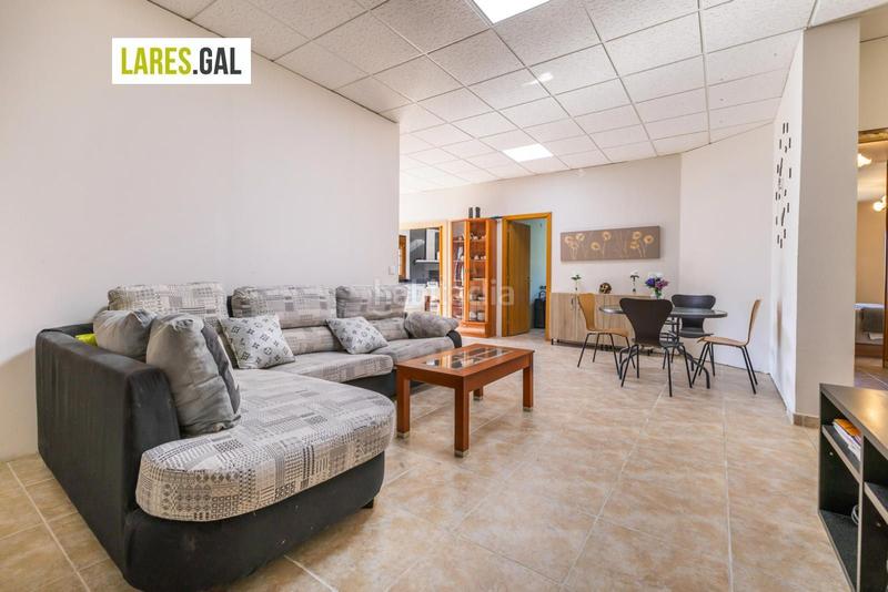 Foto 786ca837-8fa8-43a0-a5b0-55d64fcae11a. Chalet con riscaldamento piscina in Moaña