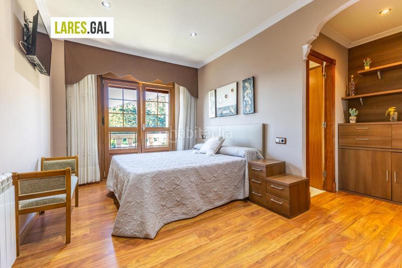 Foto 80044826-dc57-44f7-8bab-f92b86dfe371. Chalet con riscaldamento piscina in Moaña