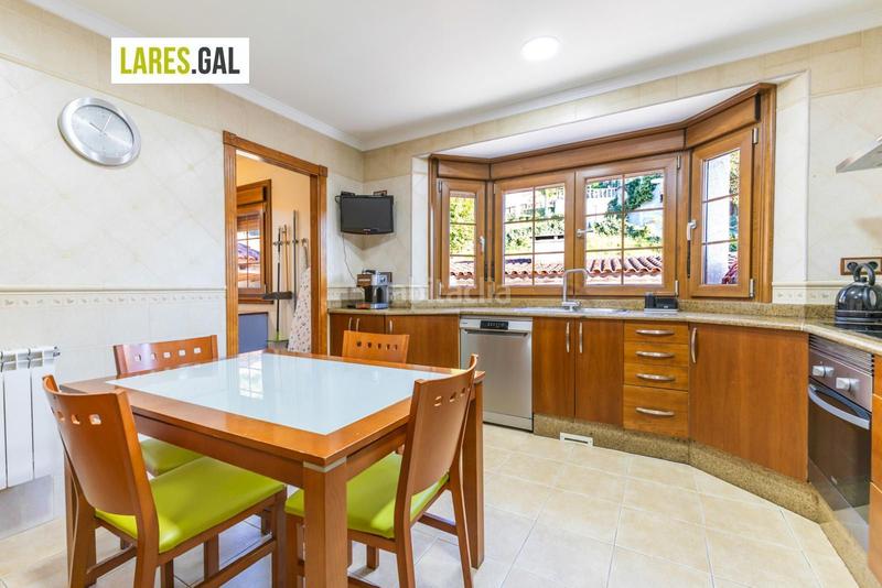 Foto d684fc0e-3602-4482-a28f-196ce489bd18. Chalet con riscaldamento piscina in Moaña