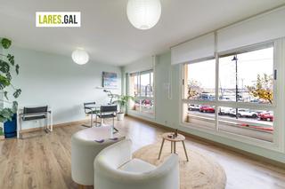 Alquiler Oficina  Rúa fomento. Local acondicionado en primera línea de cangas