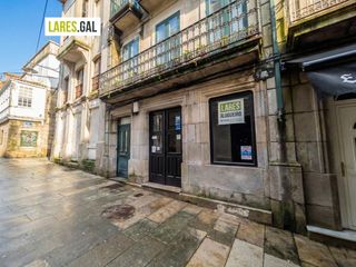 Locale commerciale in Rúa Real, 16