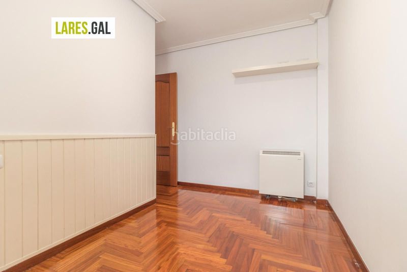 Foto 4ce4b5ef-0ea0-46c8-9225-5a1f177a67db. Àtic amb calefacció aparcament a Cangas pueblo Cangas