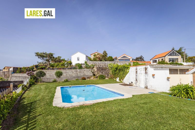 Foto 4995726c-0fb0-4b98-81c9-895d830ac177. Casa amb aparcament piscina a Bueu