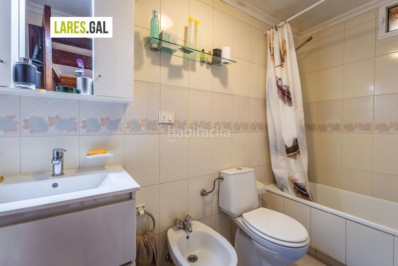 Foto 6f0db236-8045-44ce-a48c-30a8a097f941. Casa amb aparcament piscina a Bueu
