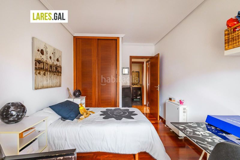 Foto b6087a4b-fe7e-4045-a25a-ccbc04a755e0. Pis amb calefacció aparcament a Moaña