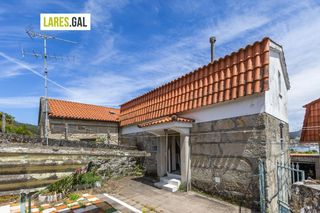 Casa  Rúa pardiñeiro. Casa con finca a la venta en hío cangas