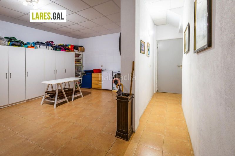 Foto 26d360b1-5e74-4589-92bf-3cd391f155bc. Casa adossada amb calefacció aparcament a Darbo Cangas
