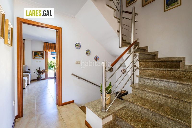 Foto 8268a5e1-c6a1-4684-b0d1-ac5036c983bd. Casa adossada amb calefacció aparcament a Darbo Cangas