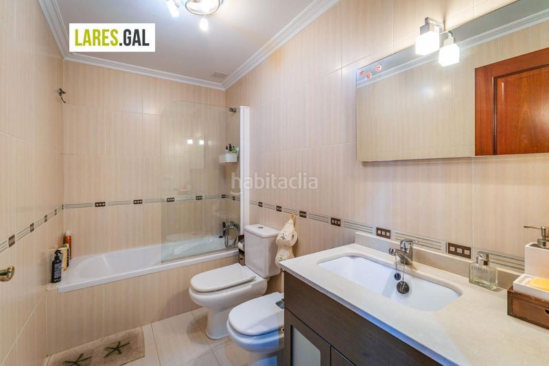 Foto aa2e4abe-57bc-48c2-ad72-6b5dd8db627d. Casa adossada amb calefacció aparcament a Darbo Cangas