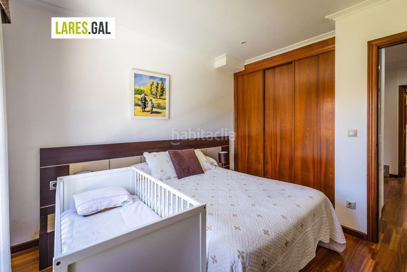 Foto db663dfd-f6db-4701-ad81-873ce36a1c75. Casa adossada amb calefacció aparcament a Darbo Cangas