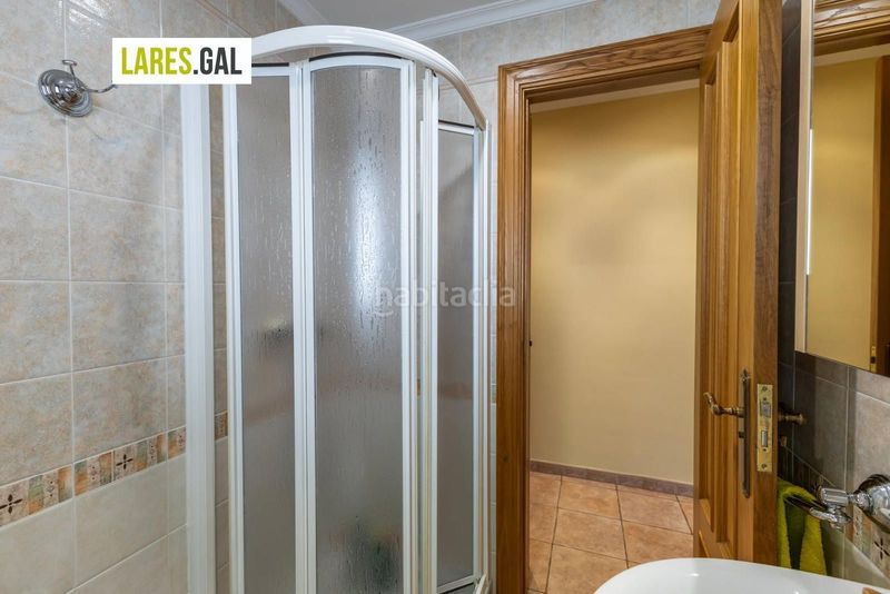 Foto b2319310-dae8-4ffc-956b-80b57a3b4cec. Casa amb calefacció aparcament a Darbo Cangas