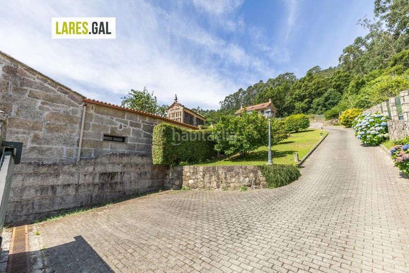Foto fb2d9a86-8e1b-4ba4-b5fc-1c2203a2527f. Casa amb calefacció aparcament a Darbo Cangas