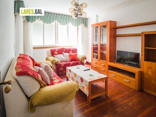 Etagenwohnung  Baiona. Piso reformado en la calle baiona, cangas