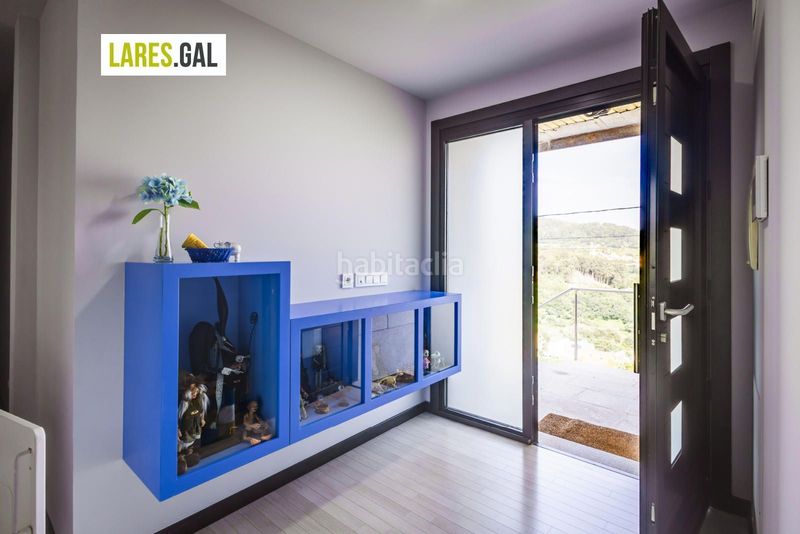 Foto c12571ba-12b2-4753-b051-2b544066b38e. Casa amb calefacció aparcament a Darbo Cangas