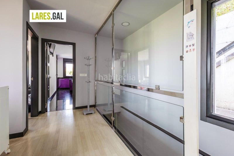 Foto cfc0384a-0cc0-402a-9831-1119432e20ef. Casa amb calefacció aparcament a Darbo Cangas