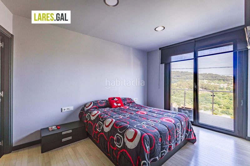 Foto f58ef13d-b7eb-4790-a944-92c34c27a052. Casa amb calefacció aparcament a Darbo Cangas