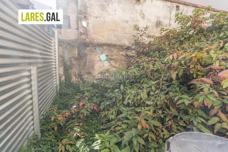 Foto 0447aa9b-27da-4434-b2af-0a7ad12d6d06. Finca rústica terreno con proyecto y licencia en el casco viejo en Cangas