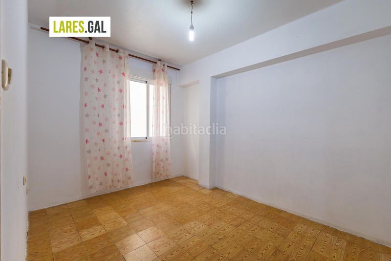 Foto 3d4349f0-0aee-49ad-a24f-9826e94ab8d5. Piso  a la venta en el centro en Coiro Cangas