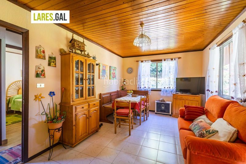 Foto 4ce9429a-0023-4e4b-bc3a-20922f545546. Casa amb aparcament a Darbo Cangas