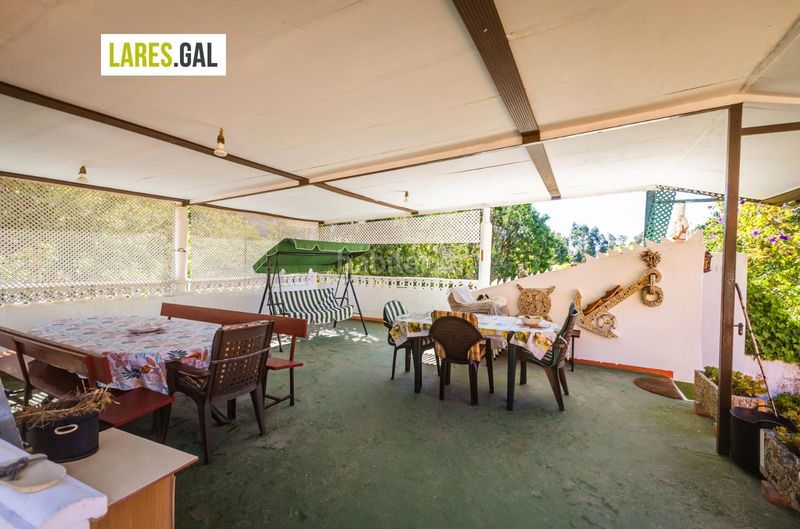 Foto 5ad635eb-1745-4734-9934-9fd003b2460e. Casa amb aparcament a Darbo Cangas