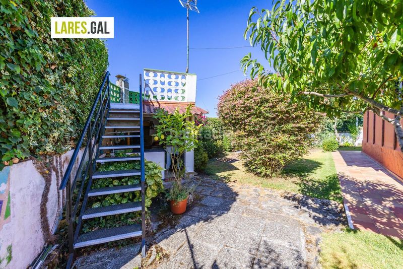 Foto d7eff6f2-f14c-4096-9cef-d14912d7763f. Casa amb aparcament a Darbo Cangas