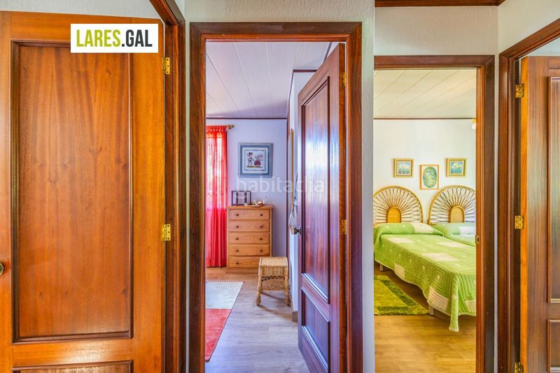 Foto e6c7f4e0-1faf-4436-8a9f-882ba5eb1dba. Casa amb aparcament a Darbo Cangas