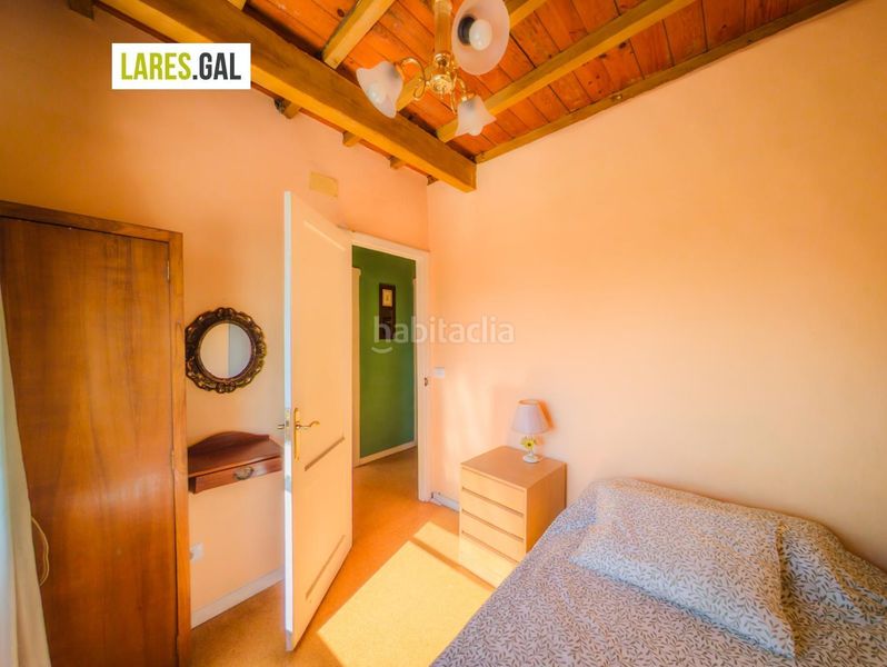 Foto 0b9a1416-a457-45aa-8d66-37362c9d84aa. Casa amb aparcament a Moaña