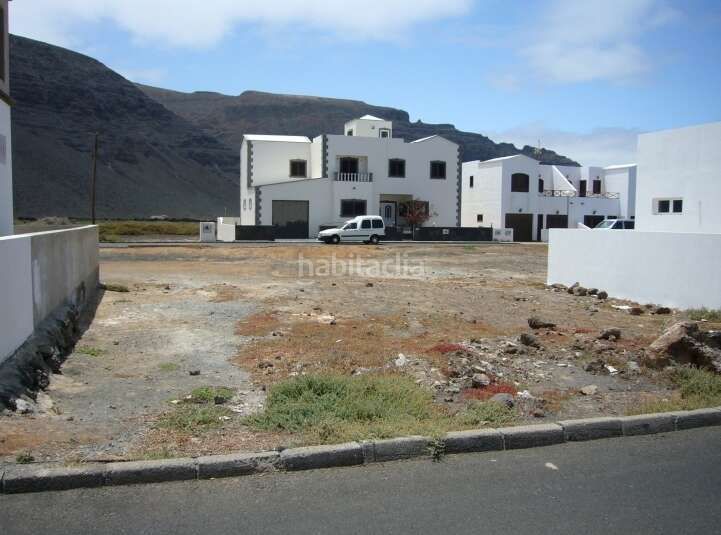 Foto d64c6aa1-b578-44ae-af51-634999729887. Finca rústica a peña hendida 14 a Orzola Haría