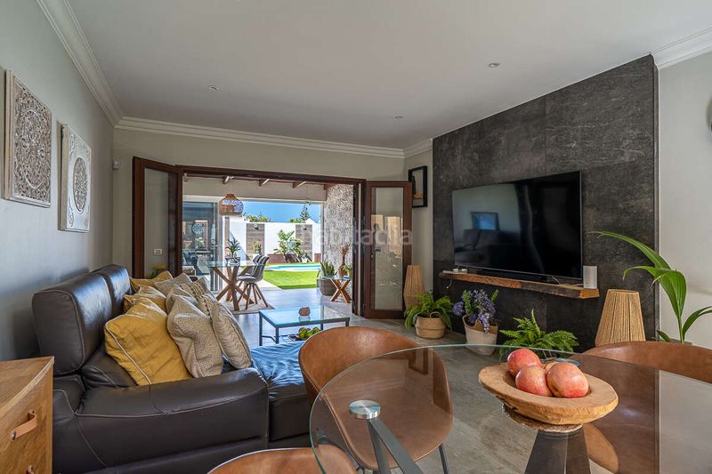 Foto 48028910-0f61-4398-b032-98c39890c720. Xalet amb aparcament piscina a Playa Blanca Yaiza