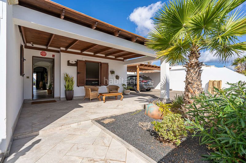 Foto 84f6fa0d-b90e-451a-9520-c161a9e05f37. Xalet amb aparcament piscina a Playa Blanca Yaiza