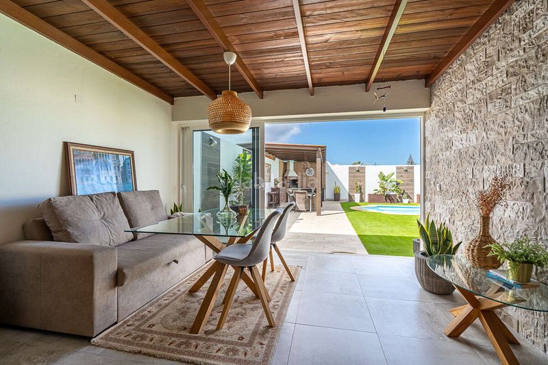 Foto 986b51d5-bb63-42d1-94aa-600db8da28b1. Xalet amb aparcament piscina a Playa Blanca Yaiza