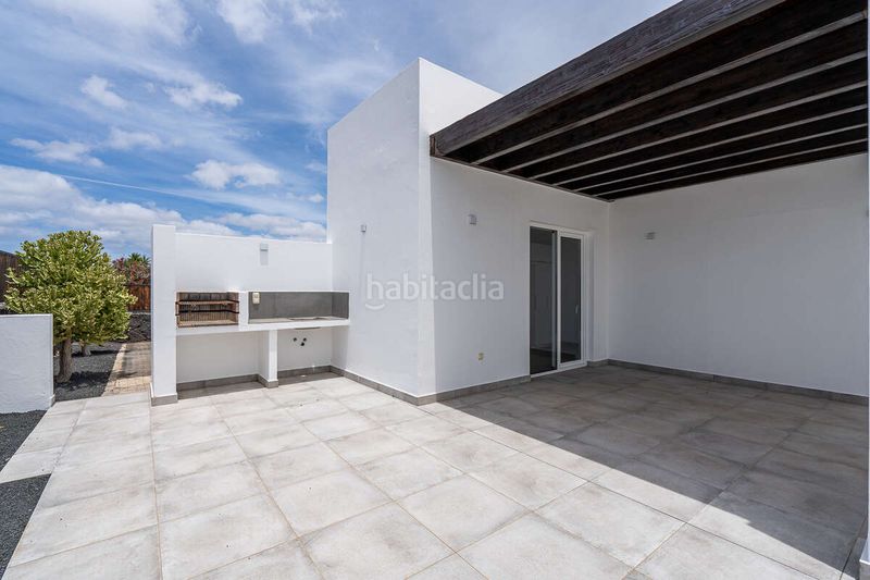 Foto 3d48dcac-2a0f-41da-b08d-2637025e12a6. Xalet amb aparcament piscina a Playa Blanca Yaiza