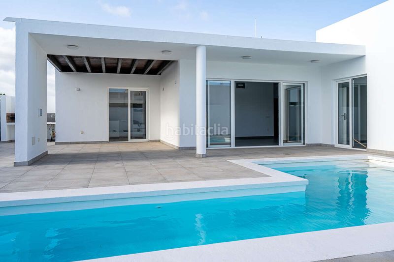 Foto 600d4857-bb38-4d93-ab72-836717c3372f. Xalet amb aparcament piscina a Playa Blanca Yaiza
