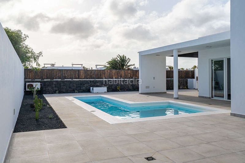Foto 90066986-67f5-44a2-82c2-d88325b00393. Xalet amb aparcament piscina a Playa Blanca Yaiza
