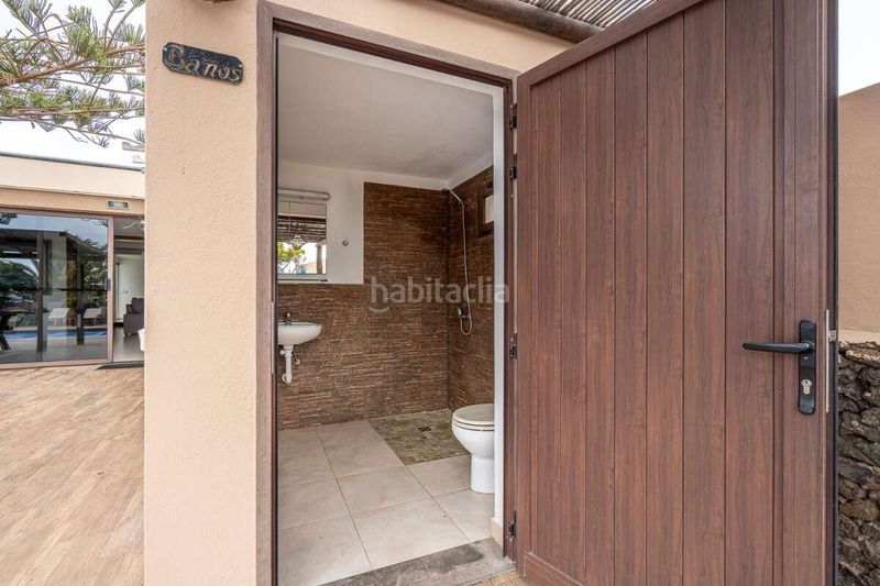 Foto cd01df96-431d-496b-8050-4e679e4a51f3. Xalet amb aparcament piscina a Tías pueblo Tías