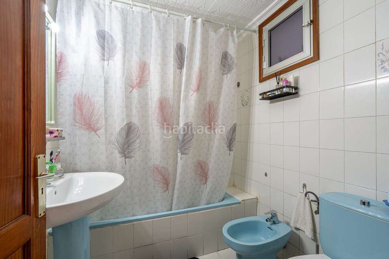 Foto ff87c8e1-33b0-4acb-bfa1-38c90e929ab3. Casa amb aparcament a Tinajo