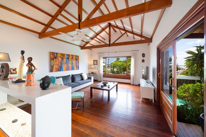 Foto 7d26309c-2c89-4c04-85f1-923f504a77d7. Xalet amb aparcament piscina a El Cable Arrecife