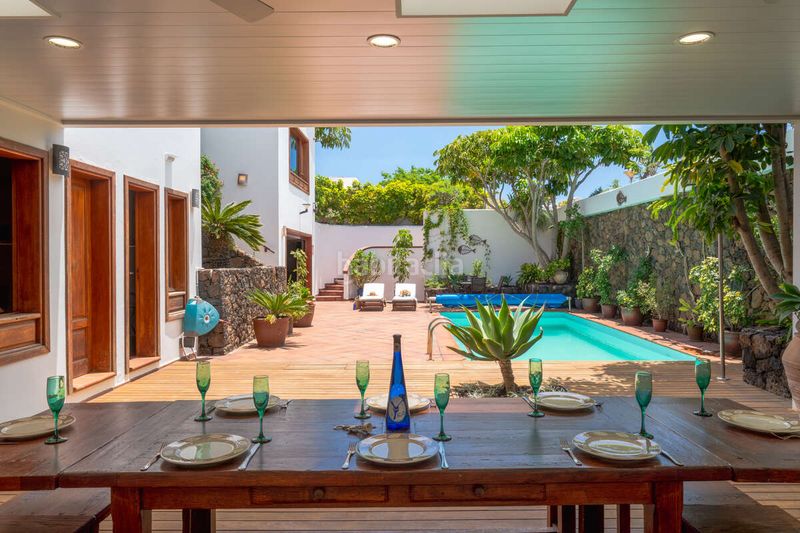 Foto d20b88b4-c38e-4ebb-a218-33dd25278c50. Xalet amb aparcament piscina a El Cable Arrecife