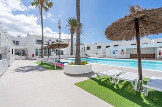 Pis a Salinas 13. Exclusiva propiedad con terraza y piscina en puerto del carmen