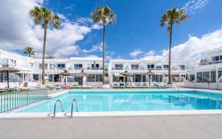 Pis a Salinas 13. Exclusiva propiedad con terraza y piscina en puerto del carmen