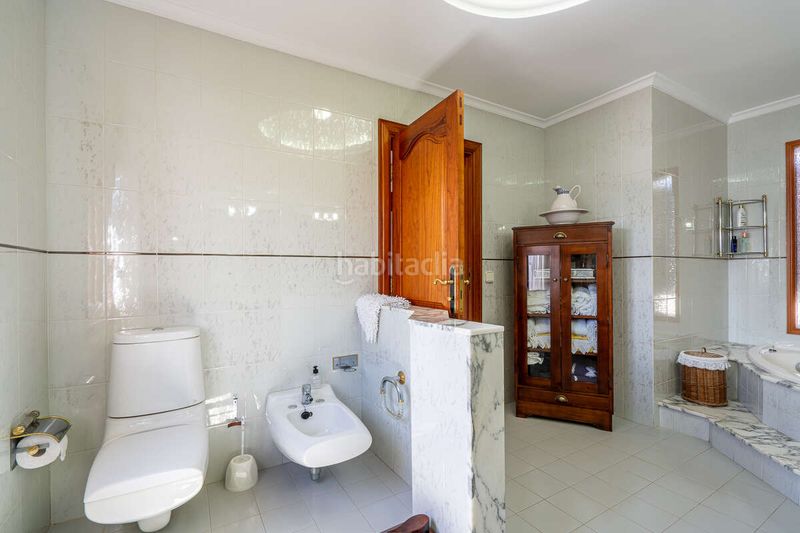 Foto ed25ab83-a2f2-472d-8049-bc280a843b3a. Xalet amb aparcament piscina a El Cable Arrecife