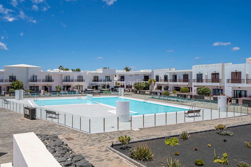 Foto 0dcce3e2-a1d6-4ce8-8ab5-619fbda1d9f8. Dúplex a de las islas canarias 9 a costa Teguise Teguise