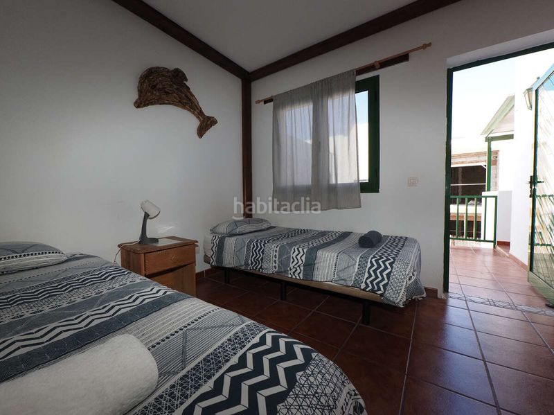 Foto b279f6de-4ca2-46b0-8652-3160bdccc017. Pis a Caleta de Famara Teguise