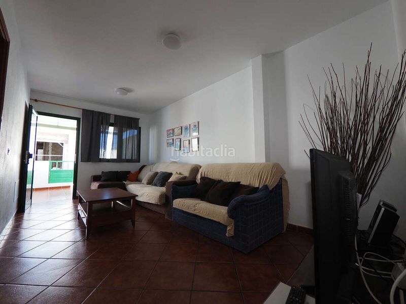 Foto fafd719e-f95b-4f87-96a5-d03bd787bd80. Pis a Caleta de Famara Teguise